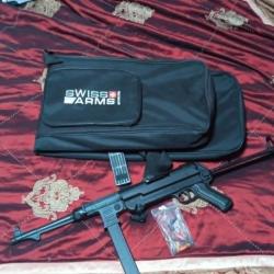 Fusil semi-auto MP40 GSG en calibre 22 lr + &eacute;tui
