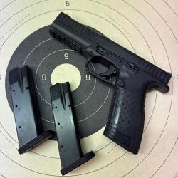 Pistolet ARSENAL FIREARMS STRIKE ONECal 9x19