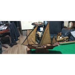 Rare grande maquette de bateau le Chebec