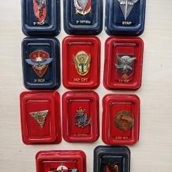 Lot de 11 insignes de r&eacute;giment