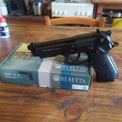 BERETTA Modele 92 A1 full m&eacute;tal blow back cal 4.5