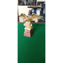Aigle imp&eacute;rial porte montre en bronze