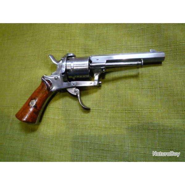 tr�s joli r�volver a broche 7mm