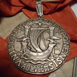 GROSSE MEDAILLE INCONNUE