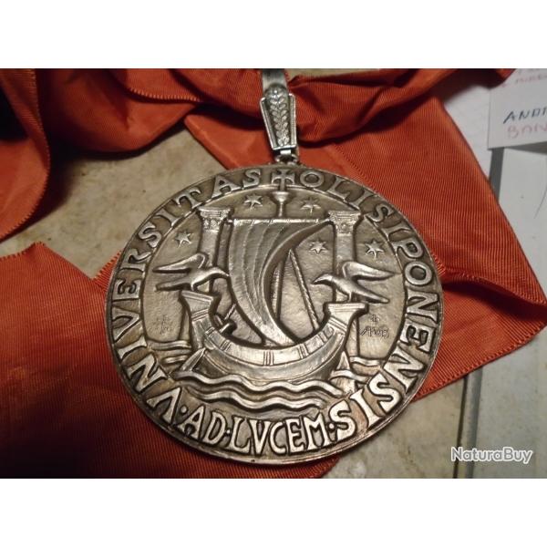 GROSSE MEDAILLE INCONNUE
