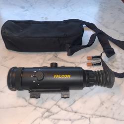 Rare lunette de vision nocturne Russe Falcon NCS 03 . Etat neuf