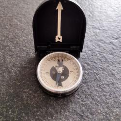 Boussole lumineuse  r&eacute;glementaire  arm&eacute;e fran&ccedil;aise mod&egrave;le 22