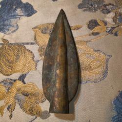 Lance de bronze ancienne