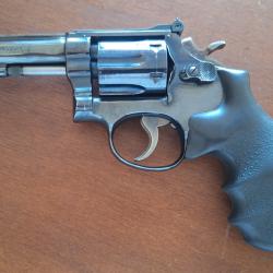 smith&wesson 22 win mag 6 coups