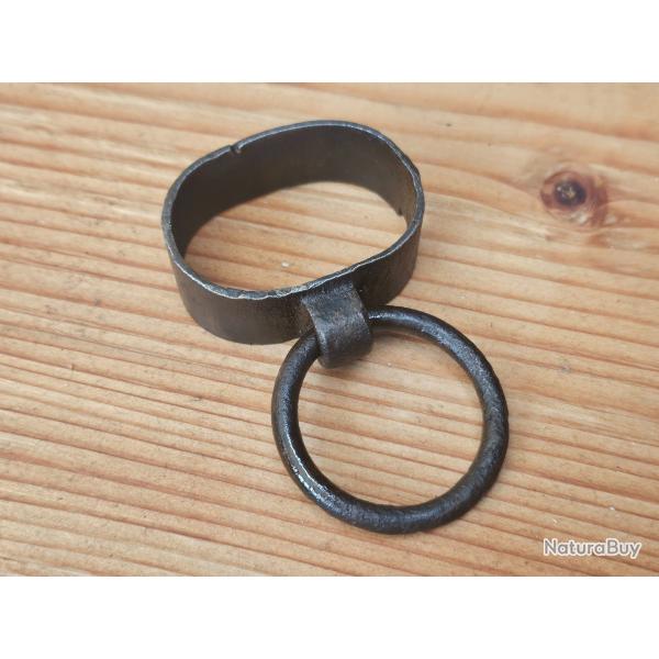 Grenadi�re de mousqueton Berthier �quip� d'un garde main