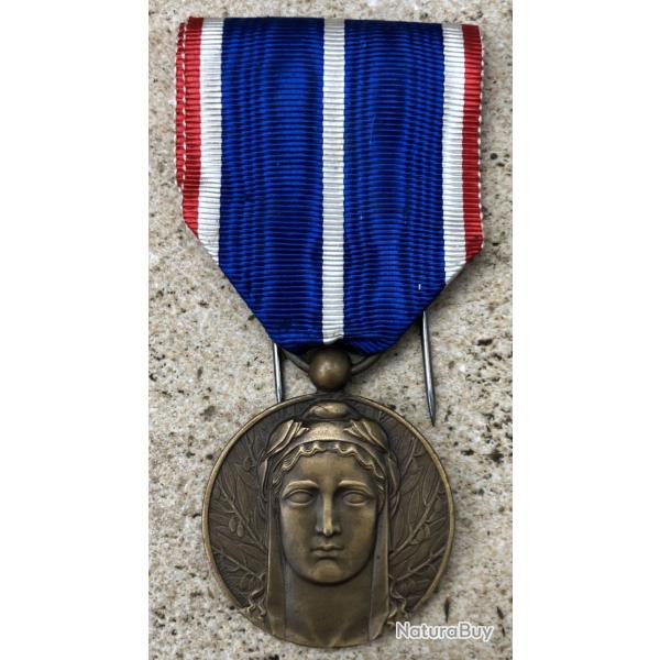 Medaille Commemo Ruhr/Rh�nanie 1� Type