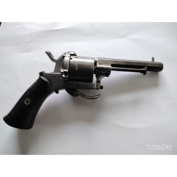 Revolver � broches