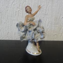 FIGURINE DANSEUSE PORCELAINE