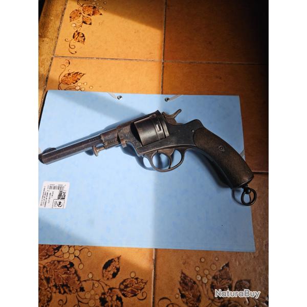 Revolver nagant hollandais