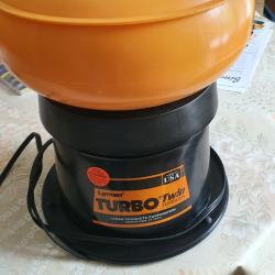 Nettoyeur Lyman Turbo twin tumbler