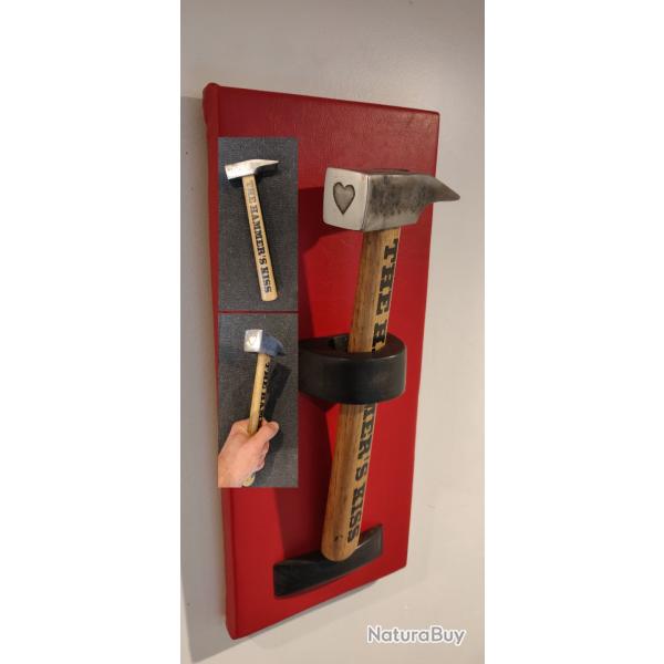 D�coration murale marteau "Hammer's kiss" - humoristique - Pi�ce unique
