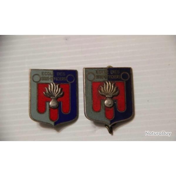 LOT 2 INSIGNES ECOLE DES SOUS OFFICIERS