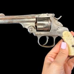 REVOLVER TYPE SMITH &WESSON cal 38sw num&eacute;ro de s&eacute;rie 661