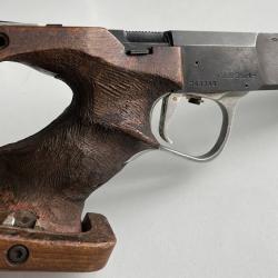 Pistolet de MATCH Unique DES  823 U - VO Vitesse Olympique semi-auto calibre 22 Short