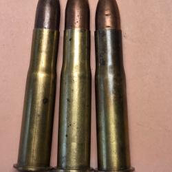 Un lot de trois cartouches 11mmGras balle plomb blind&eacute;e CUIVRE poudre noire ,prix net en D