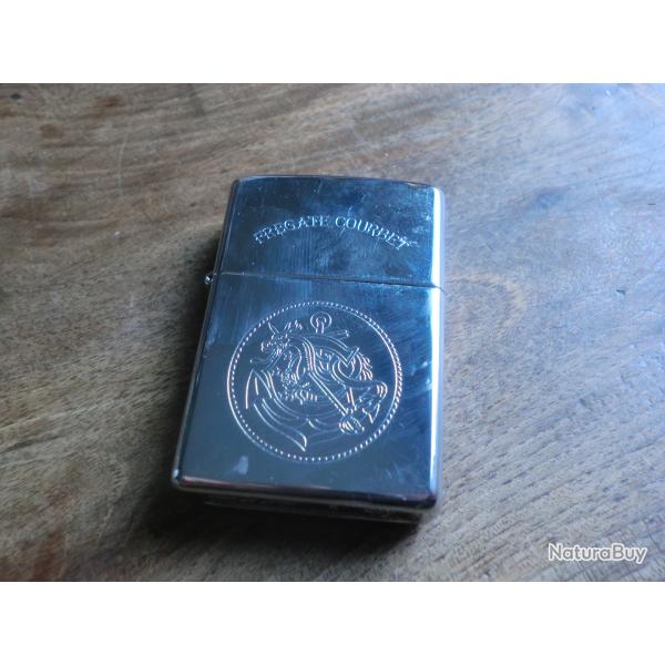 briquet  essence zippo fregate courbet  marine militaire  bradford P.A mad in usa
