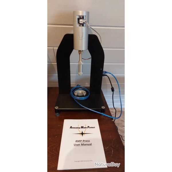 Presse AMP motoris�e rechargement haute pr�cision