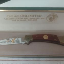 Magnifique coffret couteau pliant buck