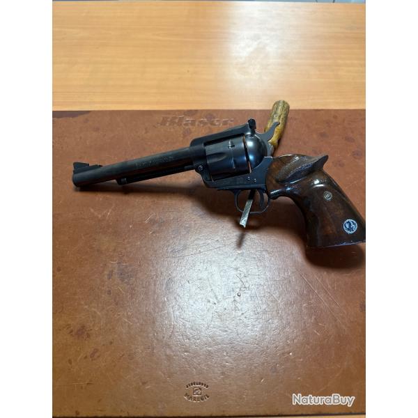 RUGER BLACKHAWK .357MAGNUM