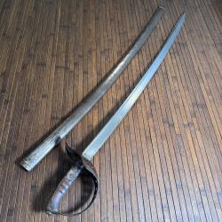 PAS COURANT SABRE DE CAVALERIE LOURDE AUSTRO-HONGROIS M1904 DE LA K.U.K MONOMATRICULE