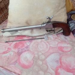 Pistolet de tir a percussion