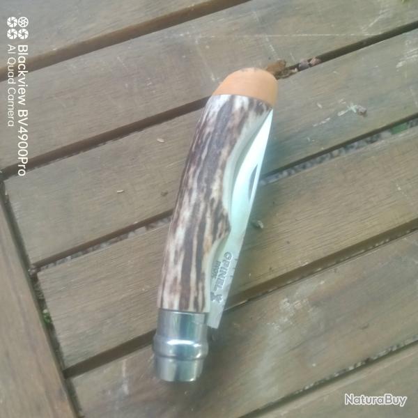 Opinel cerf no8