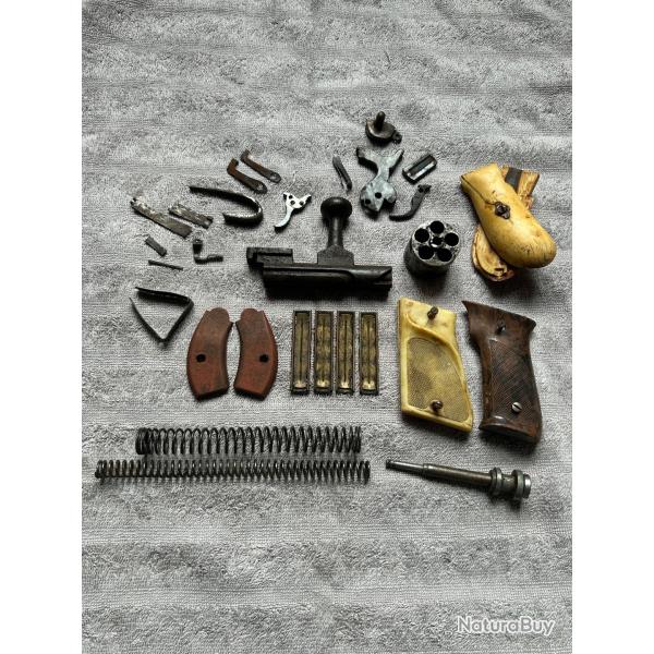 Lot de pi�ces d�tach�es revolver bulldog PN et autres
