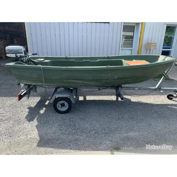 Bateau p�che Janneau Aquapeche 350 avec sa remorque et accesssoires