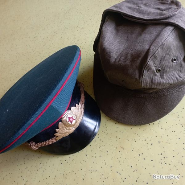 Ensemble de casquettes troupe et officier Russe, Afghanistan