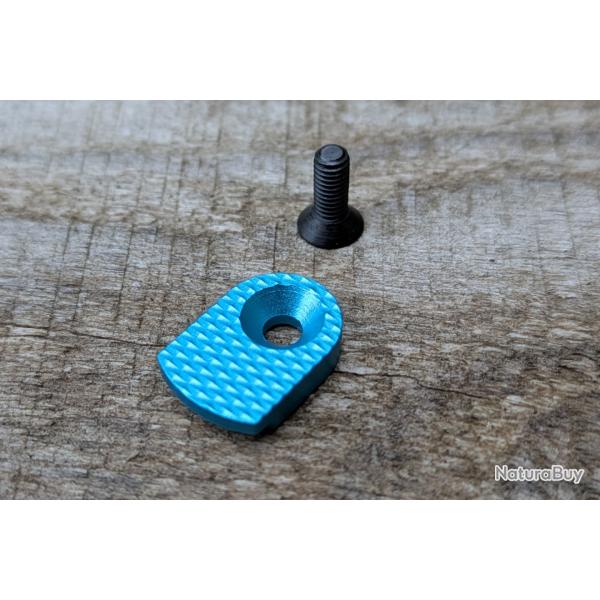 Bouton de chargeur �largi CZ Shadow 2 � Aluminium CNC anodis� bleu � Losanges
