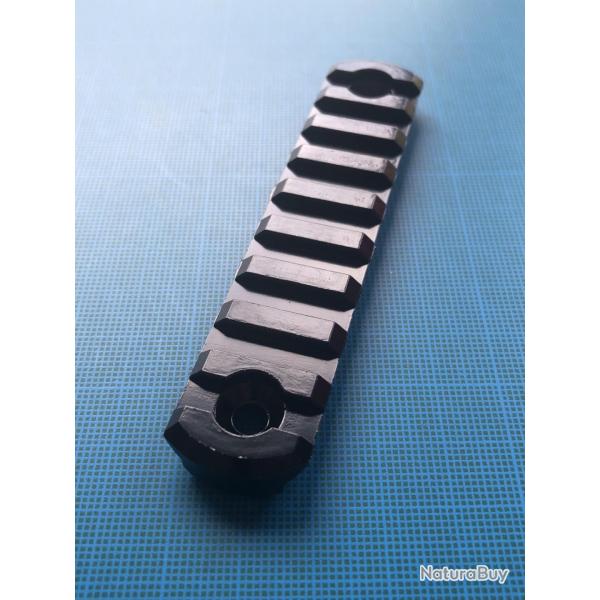 Rail picatinny: M-LOK 9, aluminium � bords arrondis