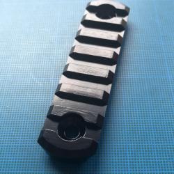Rail picatinny: M-LOK 7, aluminium &agrave; bords arrondis