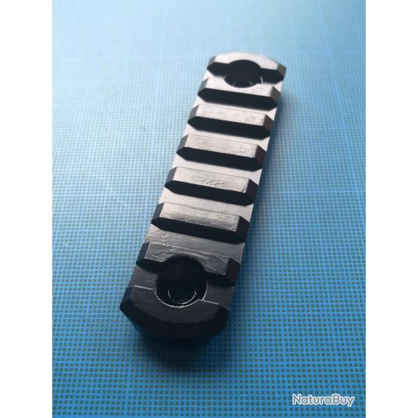 Rail picatinny: M-LOK 7, aluminium � bords arrondis