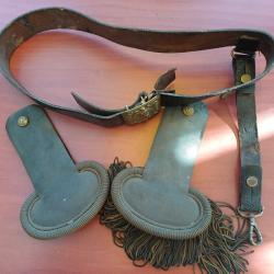 RARE lot ceinturon et &eacute;paulettes de Grande Tenue d'officier mod&egrave;le 1845