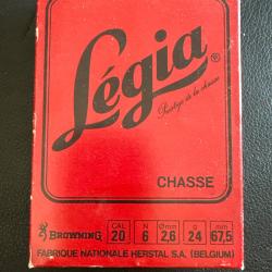 ANCIIENNE BOITE ET CARTOUCHES LEGIA CALIBRE 20