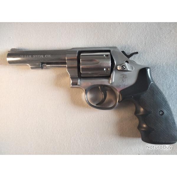Revolver Smith & Wesson mod. 64 Military and Police cal. 38 sp