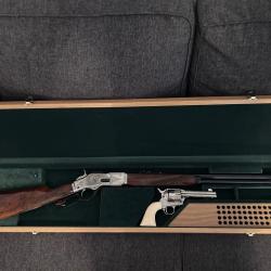 Raret&eacute; coffret pour 1/1000 winchester UBERTI plus un colt saa