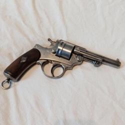 Tr&egrave;s beau revolver Chamelot-Delvigne mod&egrave;le 1873 ann&eacute;e 1880