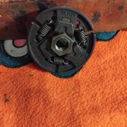 Embrayage tron&ccedil;onneuse Stihl 025 C