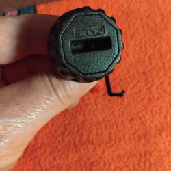 Bouchon d'huile tron&ccedil;onneuse Stihl 025 C
