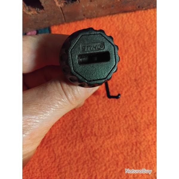Bouchon d'huile tron�onneuse Stihl 025 C