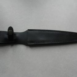 fourreau &eacute;tui  cuir pour dague ou poignard.