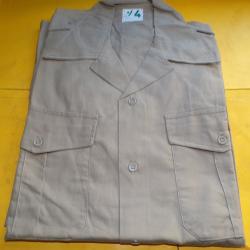 CHEMISE MILITAIRE DE L'ARMEE FRANCAISE ,Taille 4 % SOIT XL OU 43-44 EN CIVIL ,  AVEC MANCHES COURTES