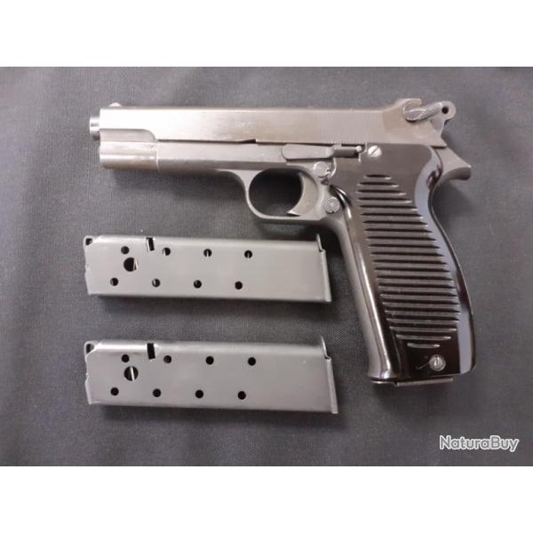 Pistolet MAC 50 avec pi�ces d�tach�es