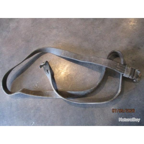 Rare bretelle de MP40 Schmeiser de grenier !